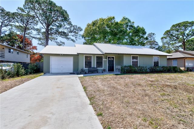 7105 Coquina Avenue, Fort Pierce, FL 34951