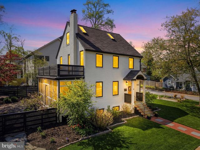 1142 N FREDERICK ST, Arlington, VA 22205