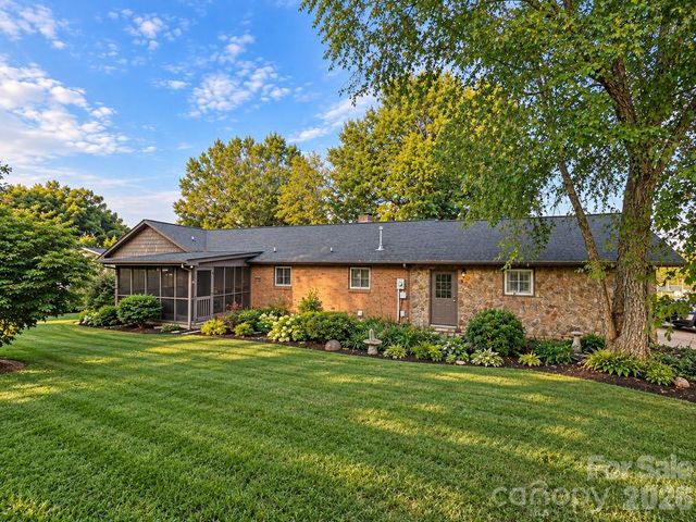 1953 Crestdale Lane, Newton, NC 28658