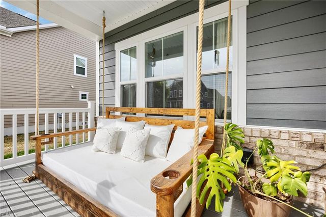 1049 Olmstead ST, Chesapeake, VA 23323