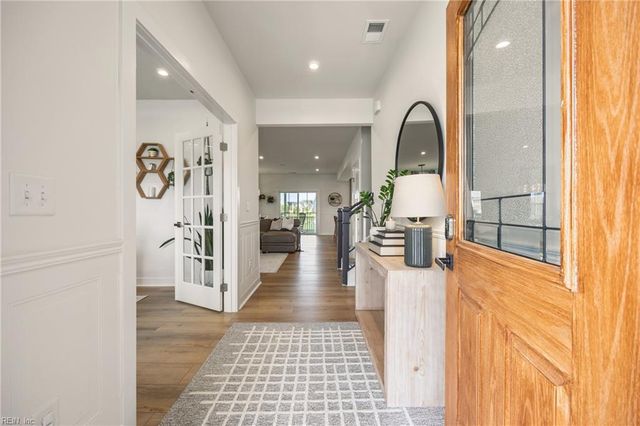 1049 Olmstead ST, Chesapeake, VA 23323