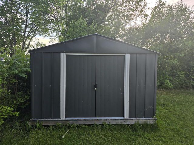 8805 W Bender AVENUE, Milwaukee, WI 53225