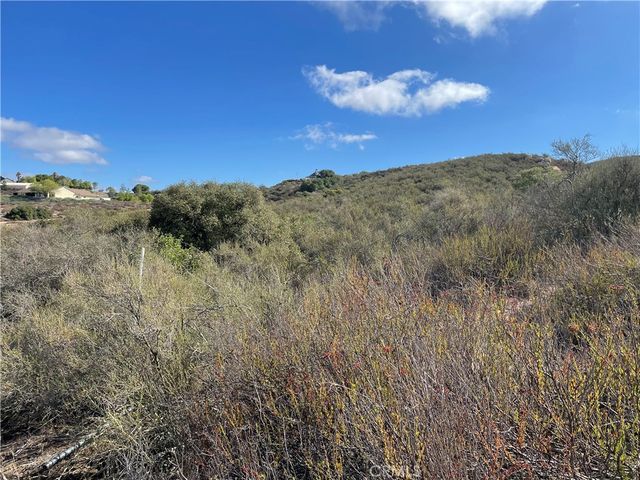 1 Esplendida Way, Temecula, CA 92592