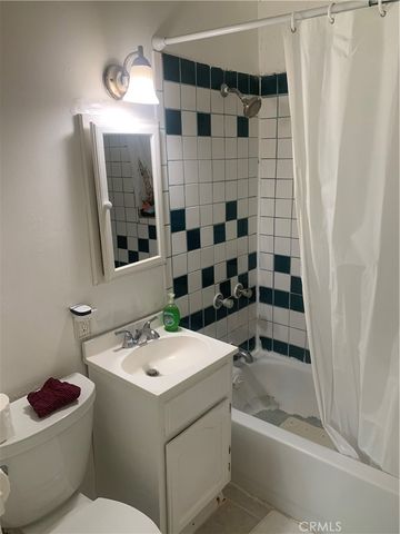 22426 Devlin, Hawaiian Gardens, CA 90716