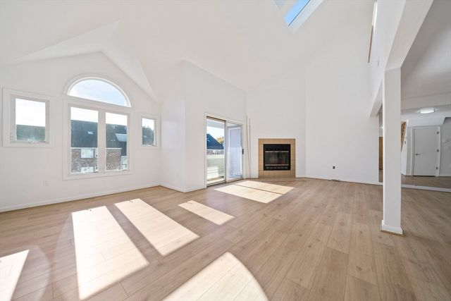 110 Burkhall H, Weymouth, MA 02190