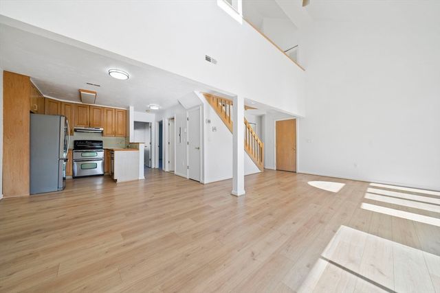 110 Burkhall H, Weymouth, MA 02190