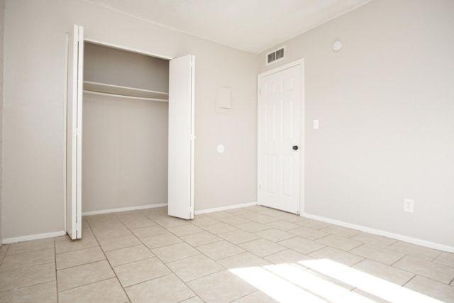 11212 Wharf Cove Drive B, El Paso, TX 79936