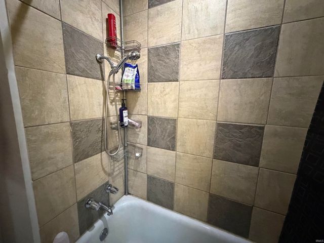 704 S Harlan Avenue, Evansville, IN 47714