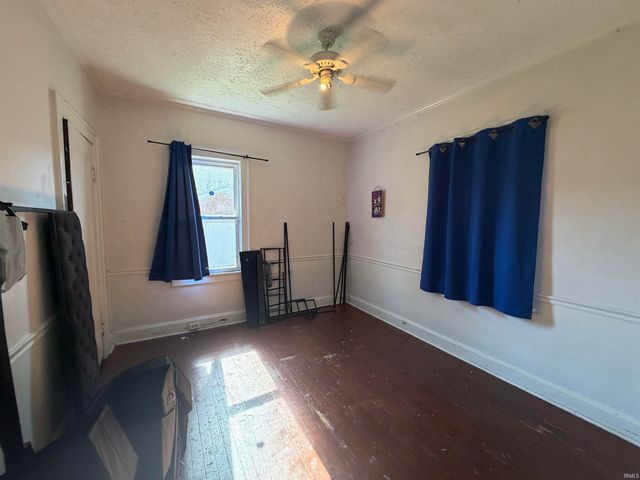 704 S Harlan Avenue, Evansville, IN 47714
