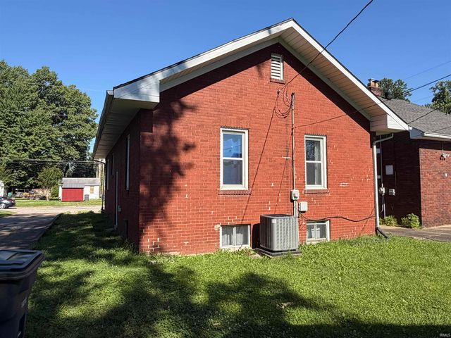 704 S Harlan Avenue, Evansville, IN 47714