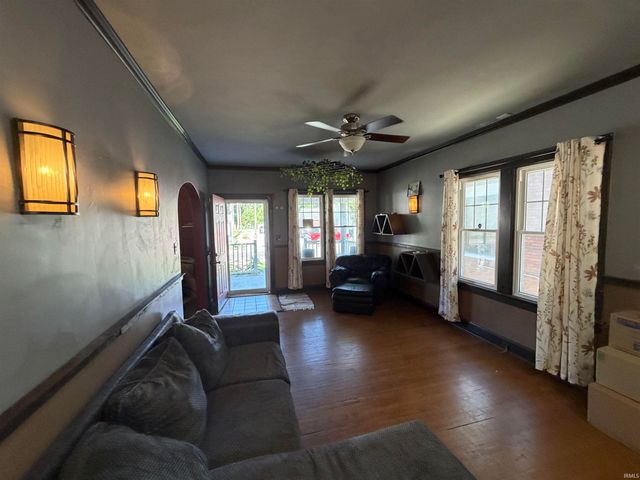 704 S Harlan Avenue, Evansville, IN 47714