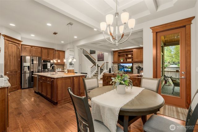25812 SE 28th Place, Sammamish, WA 98075