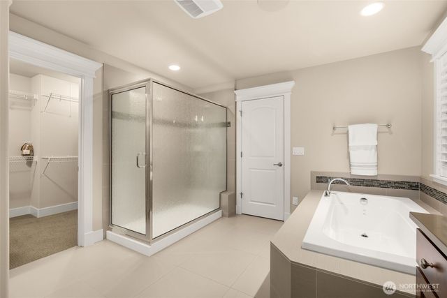25812 SE 28th Place, Sammamish, WA 98075