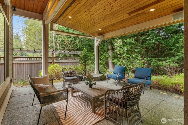 25812 SE 28th Place, Sammamish, WA 98075