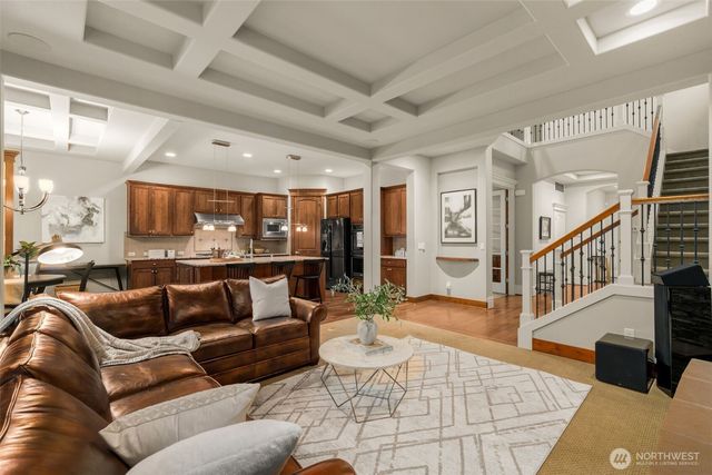 25812 SE 28th Place, Sammamish, WA 98075