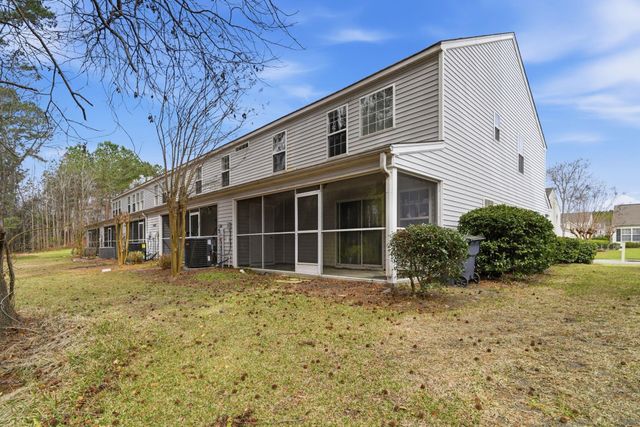 1068 Harvester Cir, Myrtle Beach, SC 29579