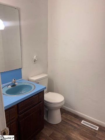 213 Hillcrest Circle, Anderson, SC 29624