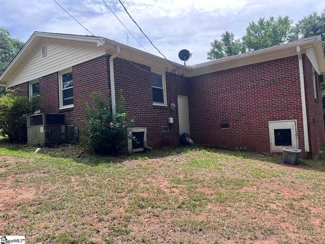 213 Hillcrest Circle, Anderson, SC 29624
