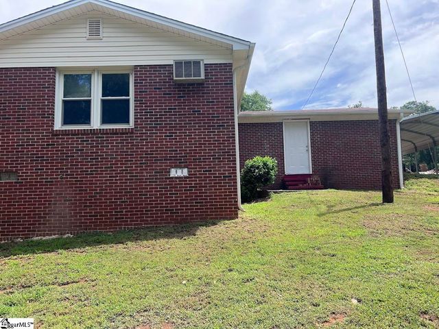 213 Hillcrest Circle, Anderson, SC 29624