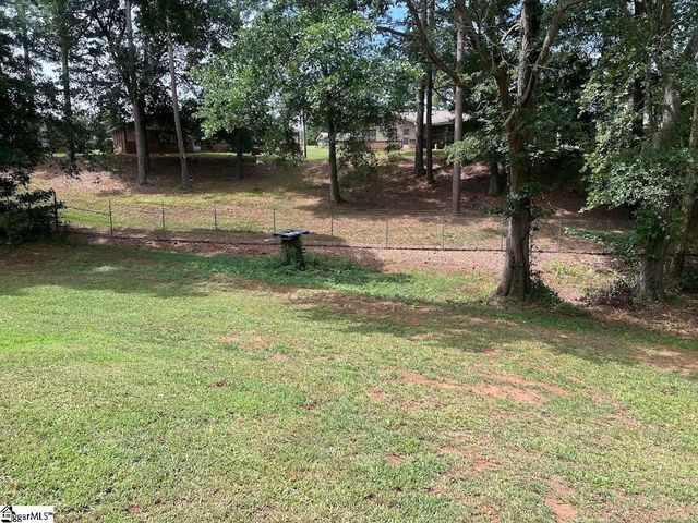 213 Hillcrest Circle, Anderson, SC 29624