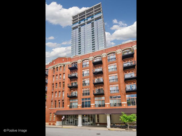 360 W Illinois Street 231, Chicago, IL 60654