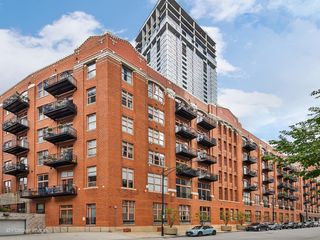 360 W Illinois Street 231, Chicago, IL 60654