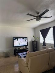805 81st Street 3, Miami Beach, FL 33141