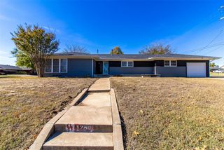 1712 N Pennsylvania Avenue, Shawnee, OK 74804