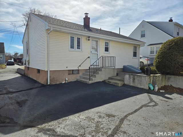 37 Gordon Street, East Haven, CT 06512