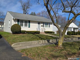 37 Gordon Street, East Haven, CT 06512