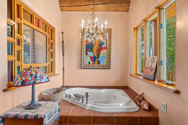 939 Kit Carson Road, Taos, NM 87571