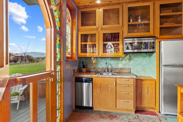 939 Kit Carson Road, Taos, NM 87571