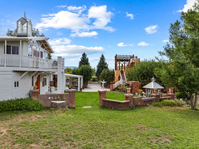 939 Kit Carson Road, Taos, NM 87571