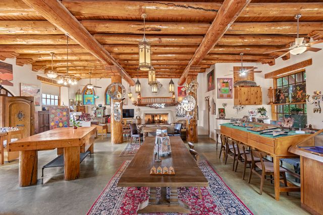 939 Kit Carson Road, Taos, NM 87571