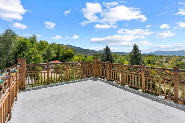 939 Kit Carson Road, Taos, NM 87571