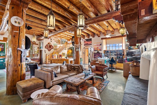 939 Kit Carson Road, Taos, NM 87571