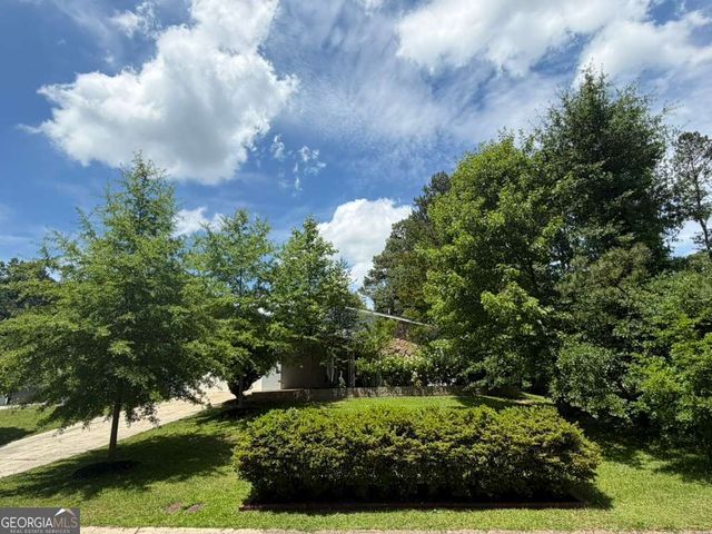 1128 Hillcrest Court NW, Norcross, GA 30093