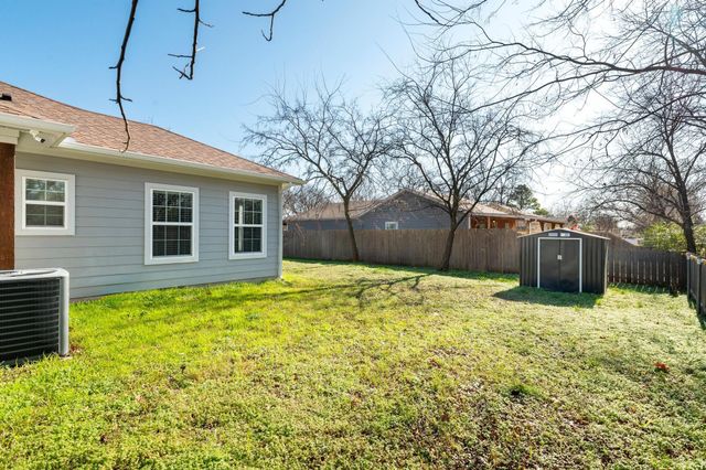 1000 E Epstein Street, Sherman, TX 75090