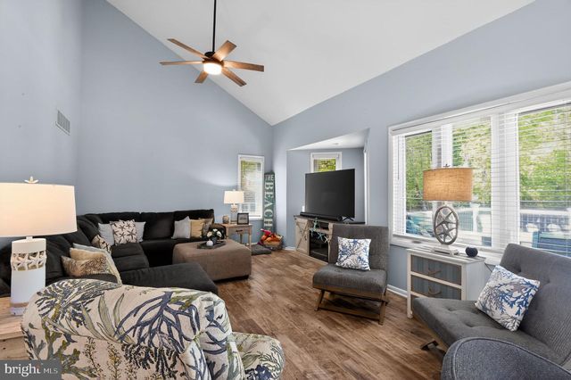 26 GREENBRIAR RD, Marmora, NJ 08223