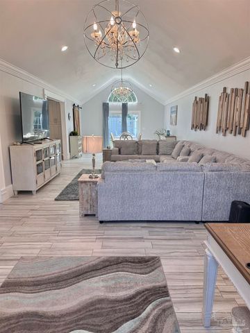 3097 Fayal Dr, Pensacola, FL 32526