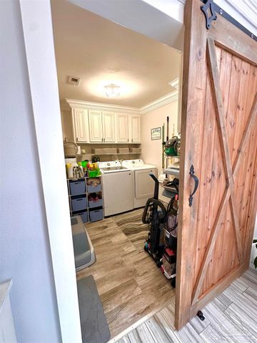 3097 Fayal Dr, Pensacola, FL 32526