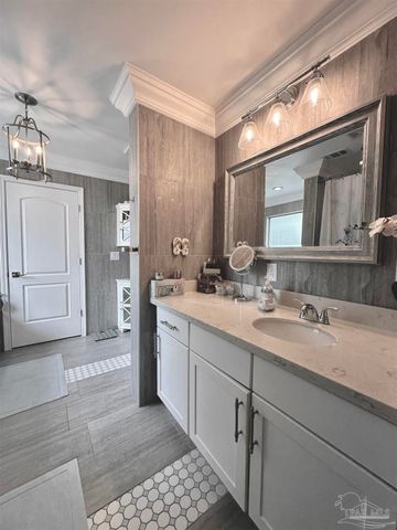 3097 Fayal Dr, Pensacola, FL 32526