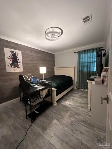 3097 Fayal Dr, Pensacola, FL 32526