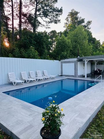 3097 Fayal Dr, Pensacola, FL 32526