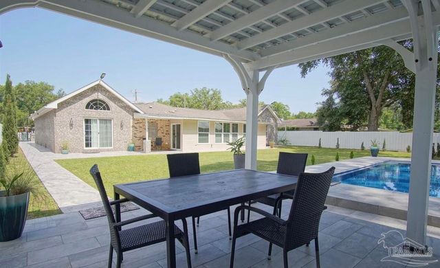 3097 Fayal Dr, Pensacola, FL 32526