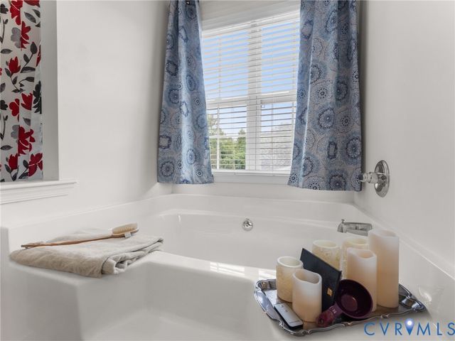2061 Maginoak Ct, North Chesterfield, VA 23236