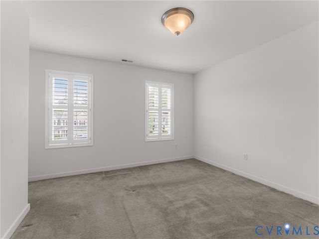 2061 Maginoak Ct, North Chesterfield, VA 23236