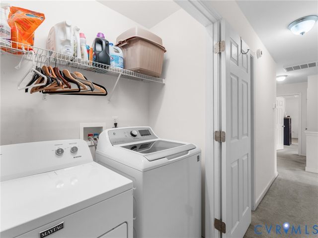2061 Maginoak Ct, North Chesterfield, VA 23236
