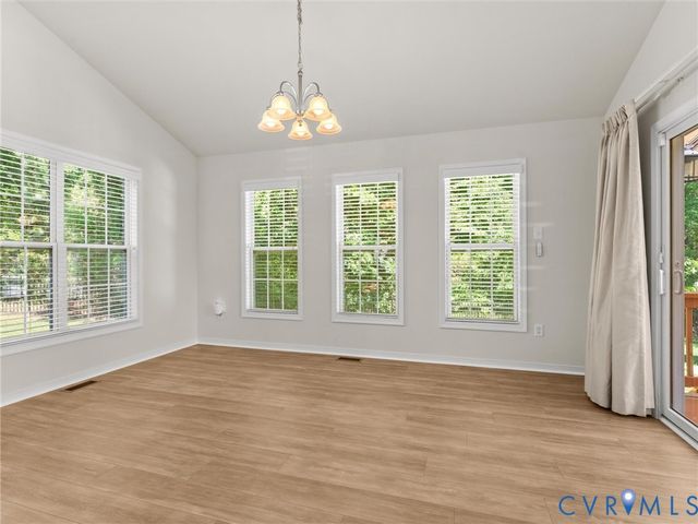 2061 Maginoak Ct, North Chesterfield, VA 23236