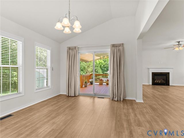 2061 Maginoak Ct, North Chesterfield, VA 23236